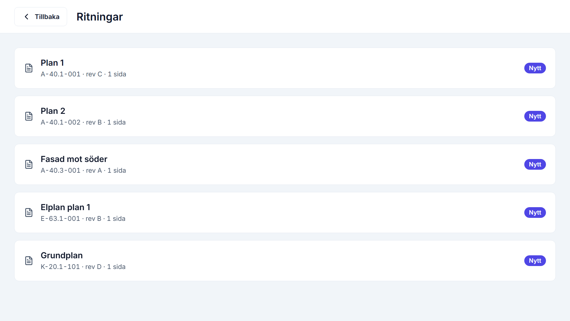 Listan med ritningar på skärmen: Plan 1, Plan 2, fasad mot söder, grundplan och elplan, var och en med ritningsnummer och revision.